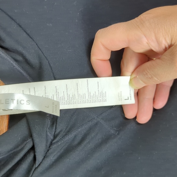 Fabletics Hooded Top - Picture 3 of 7